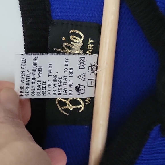 Vintage Bob Mackie Embroidered Blue Silver Dragon Knitted Cardigan - Picture 13 of 15